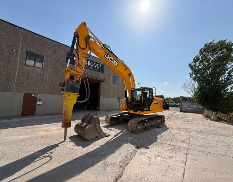 JCB 210 XLC **EPIROC HAMMER**